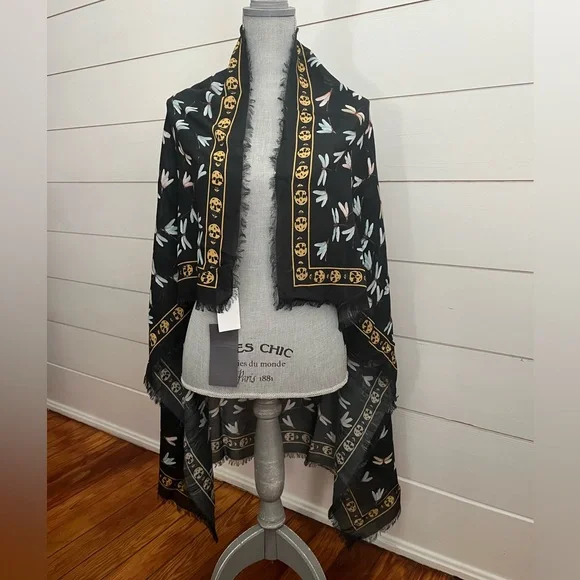 Alexander McQueen Dragonfly and Skull Scarf Shawl - Picture 2 of 14